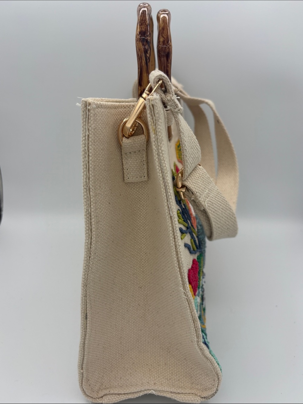 Sol and Mer Beaded Seahorse Canvas Tote with Bamboo Handles - Natural - Picture 4 of 12